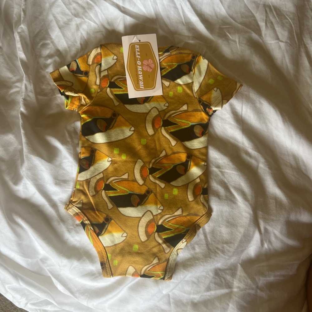 Bamboo Hawaiian Humuhumu  Baby Onsie. 0-3 months